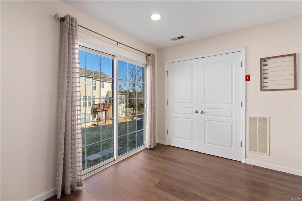 Upper Macungie Twp, Pennsylvania 18031, United States, 3 Bedrooms Bedrooms, ,2 BathroomsBathrooms,Residential,Pending,83894