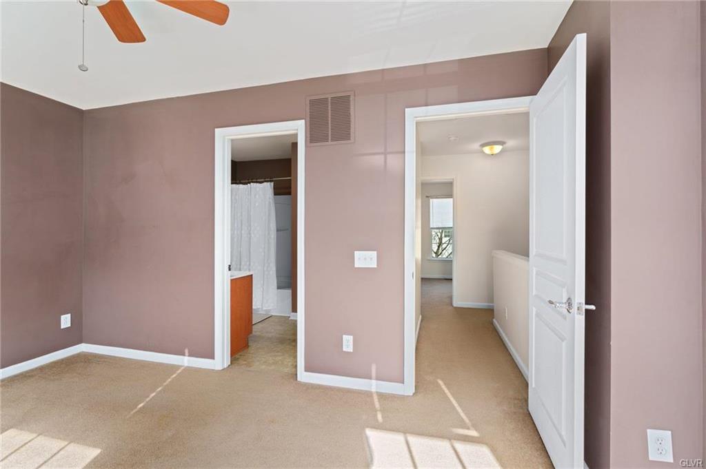 Upper Macungie Twp, Pennsylvania 18031, United States, 3 Bedrooms Bedrooms, ,2 BathroomsBathrooms,Residential,Pending,83894