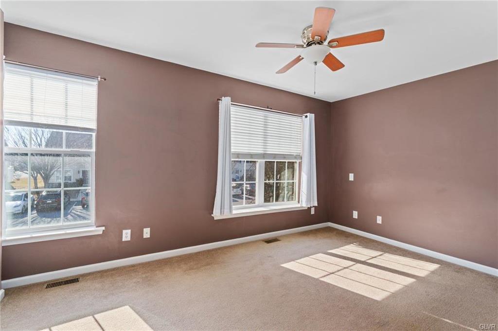 Upper Macungie Twp, Pennsylvania 18031, United States, 3 Bedrooms Bedrooms, ,2 BathroomsBathrooms,Residential,Pending,83894