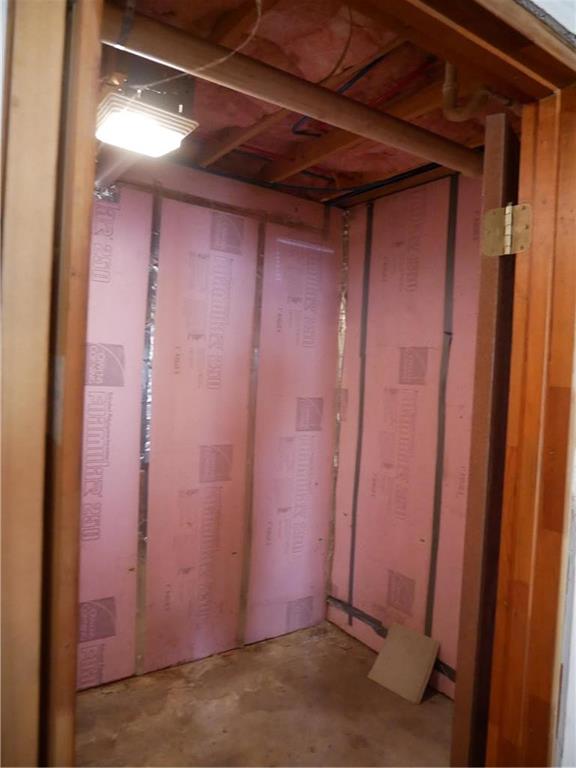 Pike County, Pennsylvania 18324, United States, 2 Bedrooms Bedrooms, ,2 BathroomsBathrooms,Residential,Pending,37765