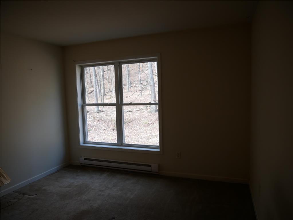 Pike County, Pennsylvania 18324, United States, 2 Bedrooms Bedrooms, ,2 BathroomsBathrooms,Residential,Pending,37765