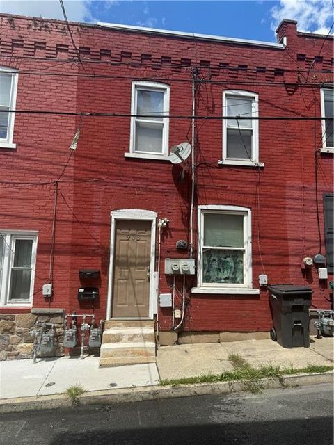 903 Mechanic Street, Bethlehem City, PA 18015 - #: 743133