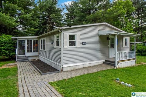 8736 Evergreen Circle, Upper Macungie Twp, PA 18031 - MLS#: 757183