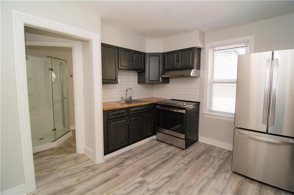 Emmaus Borough, Pennsylvania 18049, United States, 2 Bedrooms Bedrooms, ,1 BathroomBathrooms,Residential,Active,44345