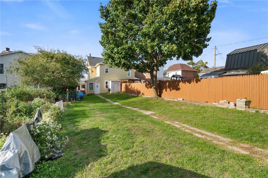 Emmaus Borough, Pennsylvania 18049, United States, 2 Bedrooms Bedrooms, ,1 BathroomBathrooms,Residential,Active,44345