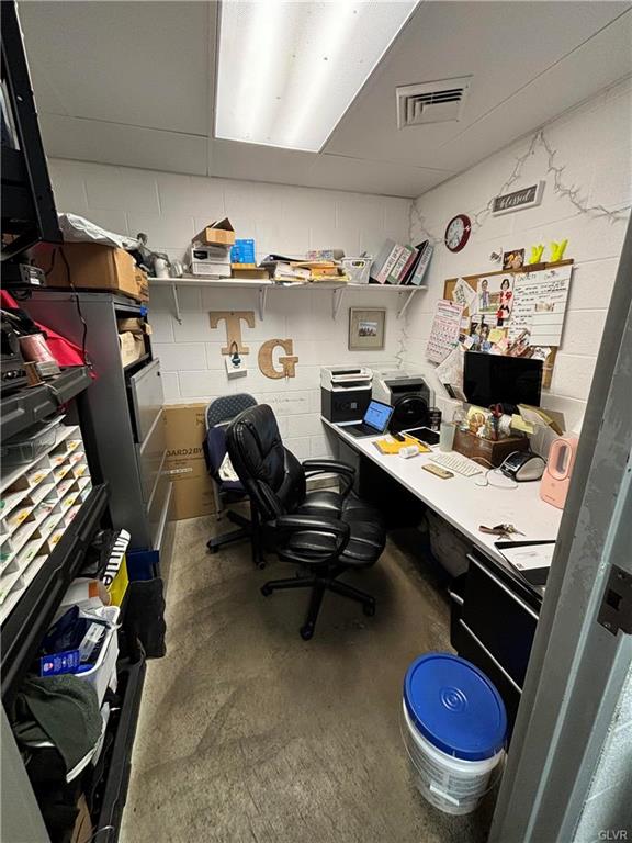 Emmaus Borough, Pennsylvania 18049, United States, ,Commercial,Active,106322