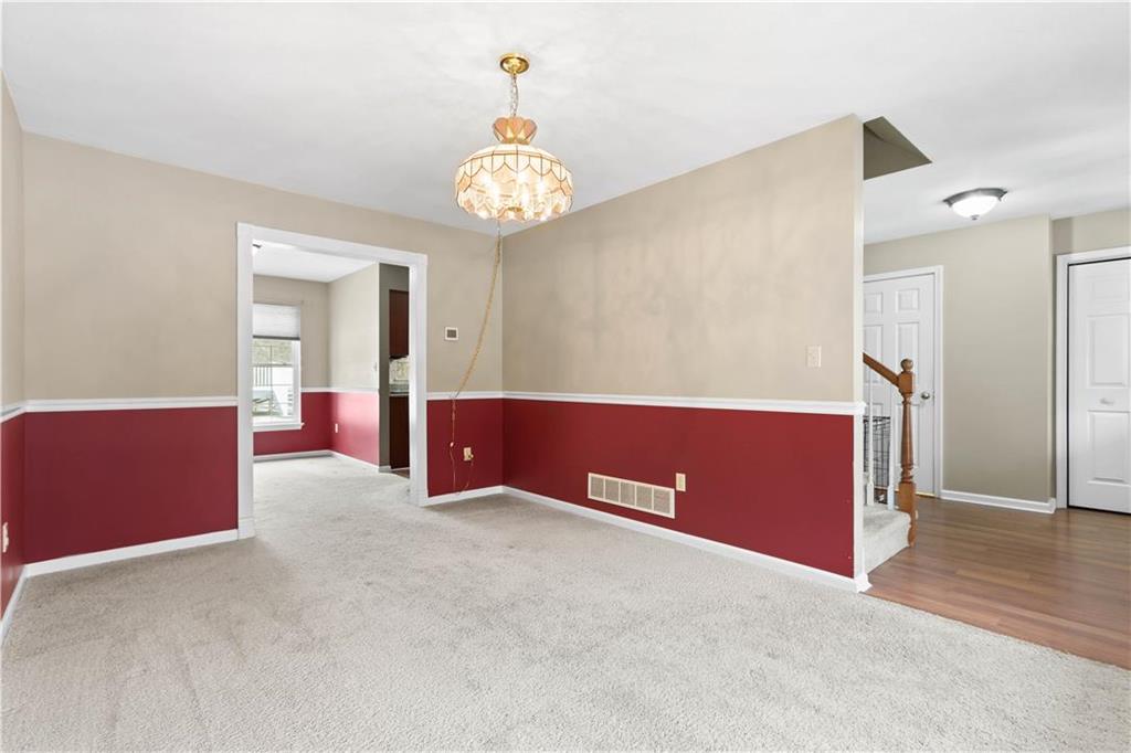 Salisbury Twp, Pennsylvania 18103, United States, 4 Bedrooms Bedrooms, ,3 BathroomsBathrooms,Residential,Pending,2982