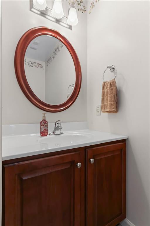 Salisbury Twp, Pennsylvania 18103, United States, 4 Bedrooms Bedrooms, ,3 BathroomsBathrooms,Residential,Pending,2982