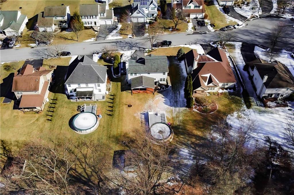 Salisbury Twp, Pennsylvania 18103, United States, 4 Bedrooms Bedrooms, ,3 BathroomsBathrooms,Residential,Pending,2982