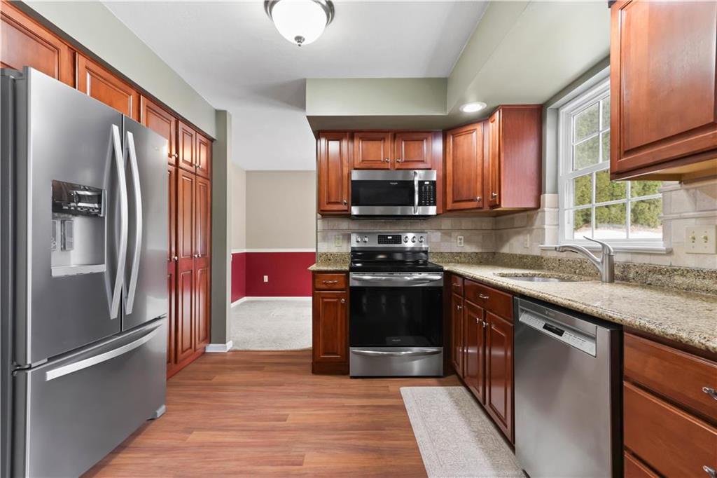 Salisbury Twp, Pennsylvania 18103, United States, 4 Bedrooms Bedrooms, ,3 BathroomsBathrooms,Residential,Pending,2982