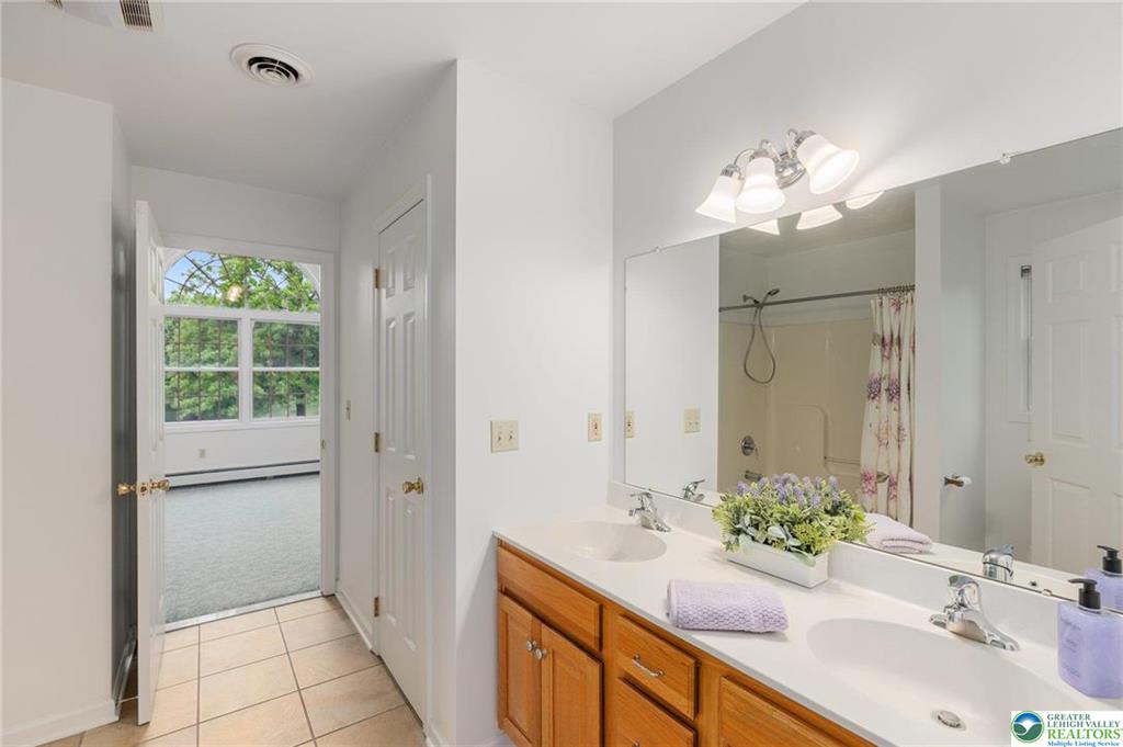 Upper Milford Twp, Pennsylvania 18092, United States, 4 Bedrooms Bedrooms, ,4 BathroomsBathrooms,Residential,Pending,124910