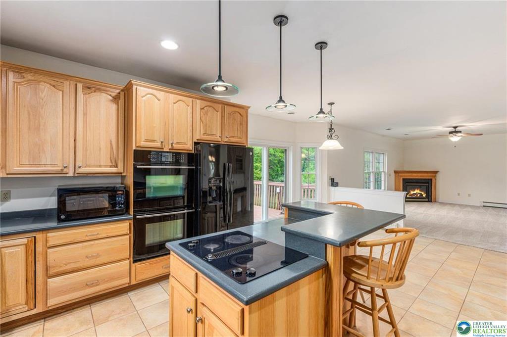 Upper Milford Twp, Pennsylvania 18092, United States, 4 Bedrooms Bedrooms, ,4 BathroomsBathrooms,Residential,Pending,124910