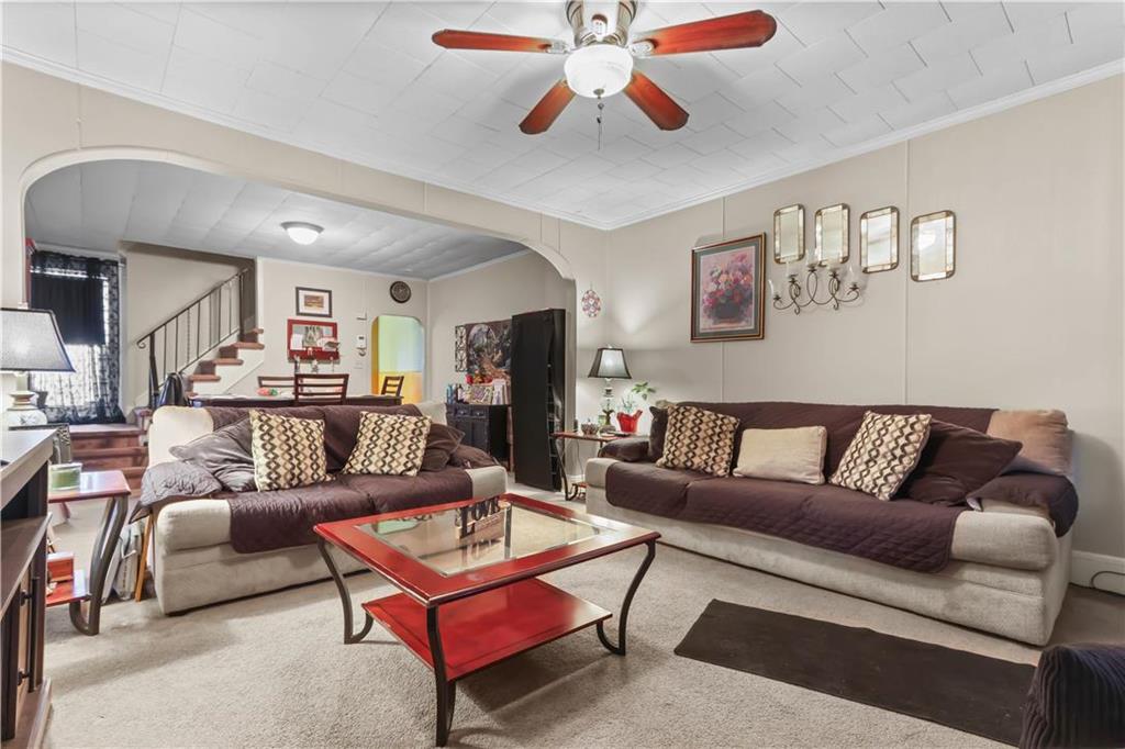 Allentown City, Pennsylvania 18104, United States, 3 Bedrooms Bedrooms, ,1 BathroomBathrooms,Residential,Pending,13738