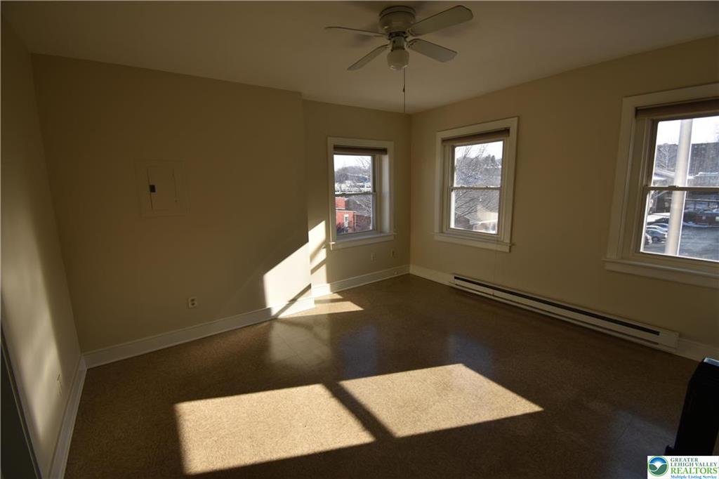 Easton, Pennsylvania 18042, United States, 1 Bedroom Bedrooms, ,1 BathroomBathrooms,Residential,Active,139711