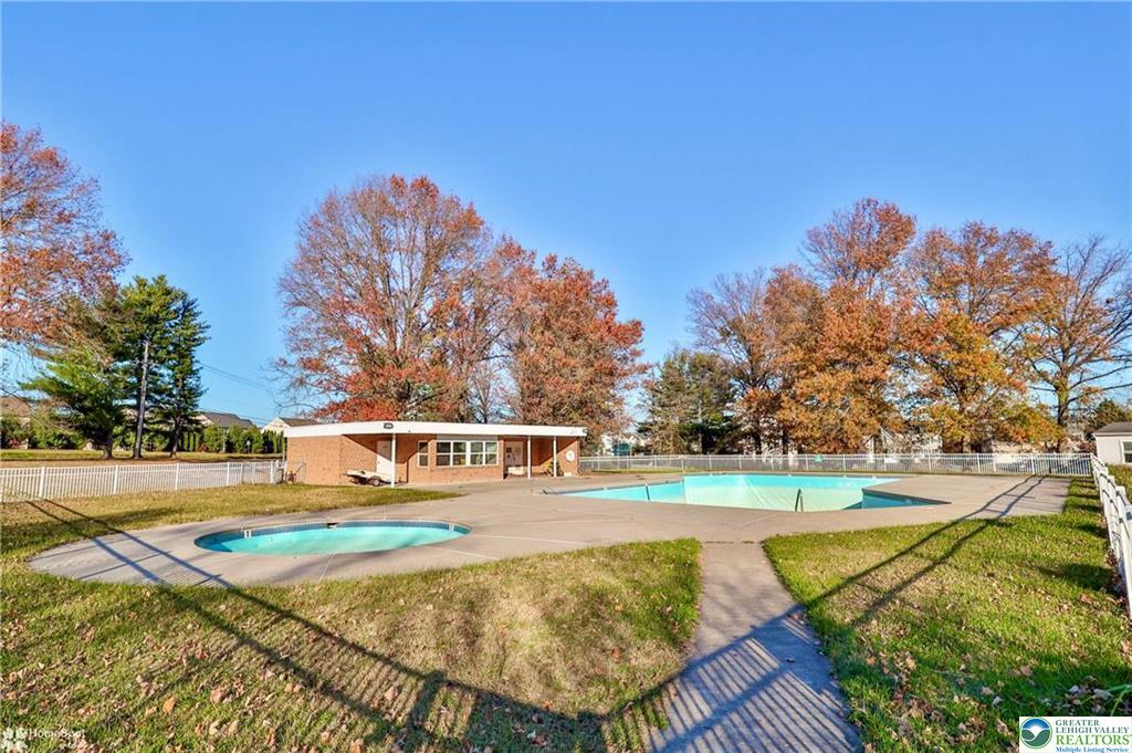 Upper Macungie Twp, Pennsylvania 18031, United States, 2 Bedrooms Bedrooms, ,1 BathroomBathrooms,Residential,Active,2452