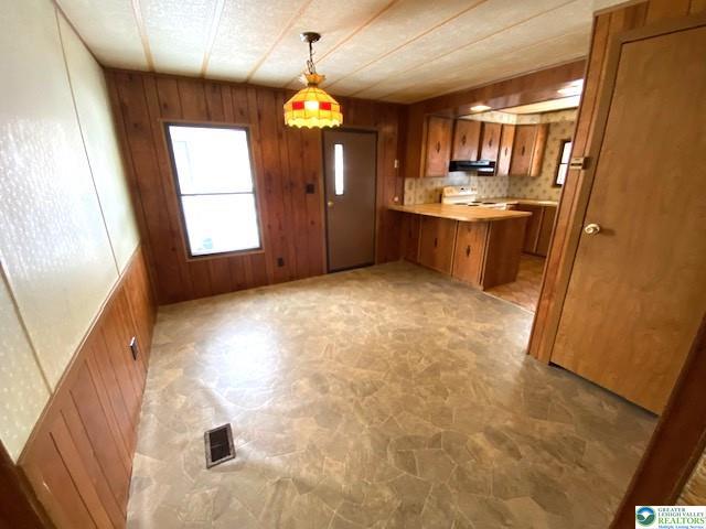 Upper Macungie Twp, Pennsylvania 18031, United States, 2 Bedrooms Bedrooms, ,1 BathroomBathrooms,Residential,Active,2452