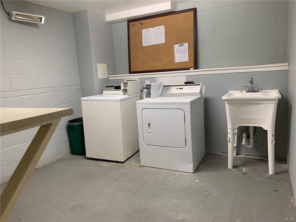 Emmaus Borough, Pennsylvania 18049, United States, 1 Bedroom Bedrooms, ,1 BathroomBathrooms,Residential,Active,97338