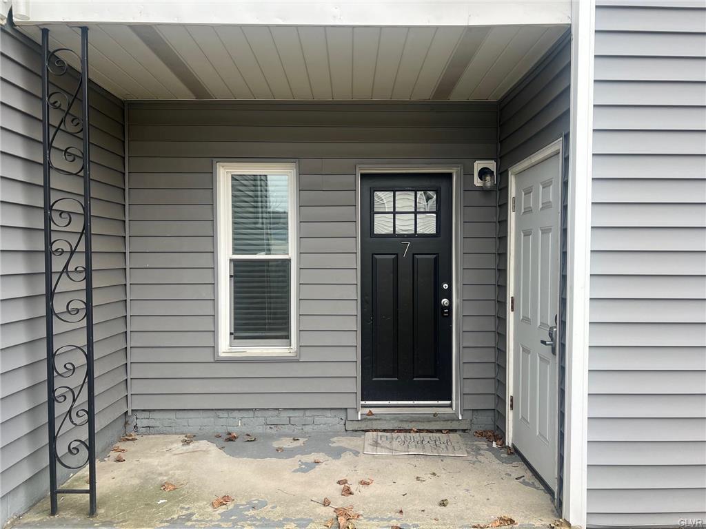 Emmaus Borough, Pennsylvania 18049, United States, 1 Bedroom Bedrooms, ,1 BathroomBathrooms,Residential,Active,97338