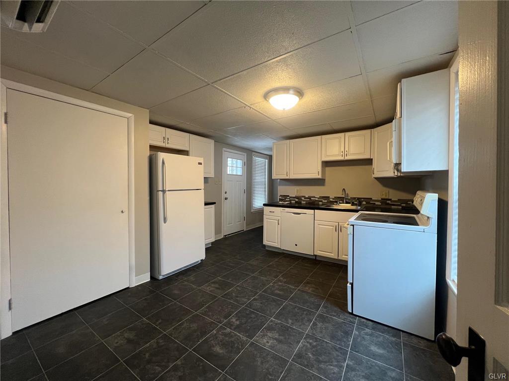 Emmaus Borough, Pennsylvania 18049, United States, 1 Bedroom Bedrooms, ,1 BathroomBathrooms,Residential,Active,97338