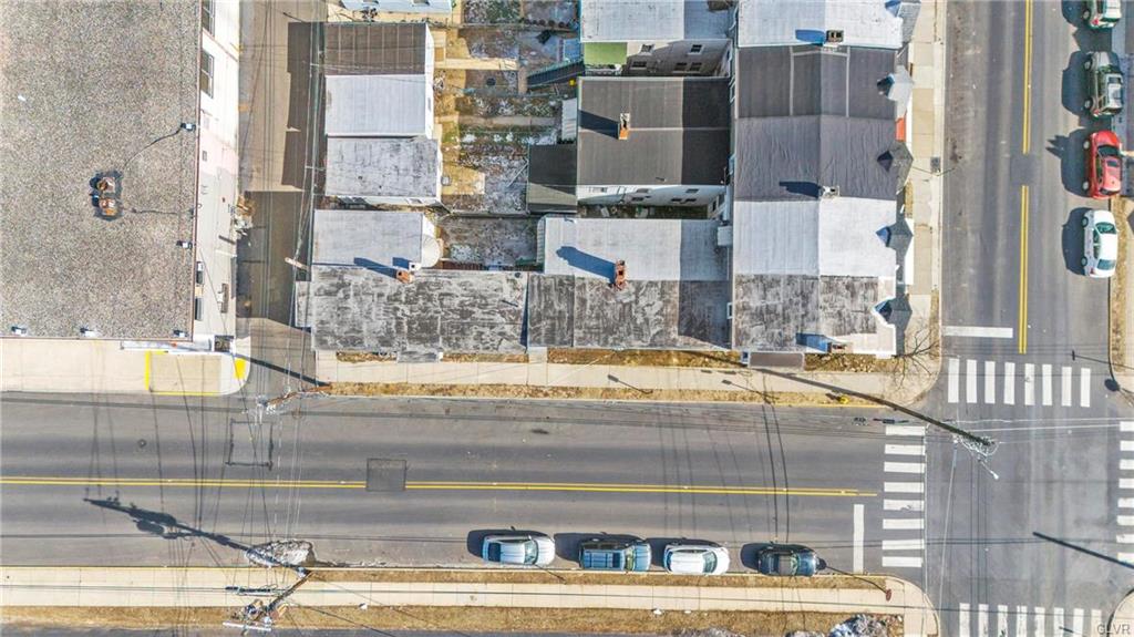 Allentown City, Pennsylvania 18102, United States, 6 Bedrooms Bedrooms, ,3 BathroomsBathrooms,Residential,Pending,84839