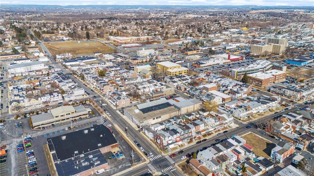 Allentown City, Pennsylvania 18102, United States, 6 Bedrooms Bedrooms, ,3 BathroomsBathrooms,Residential,Pending,84839