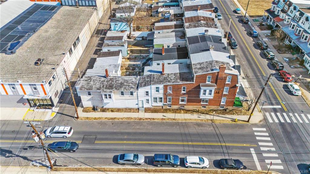 Allentown City, Pennsylvania 18102, United States, 6 Bedrooms Bedrooms, ,3 BathroomsBathrooms,Residential,Pending,84839