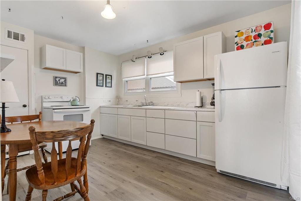 Other Pa Counties, Pennsylvania 17011, United States, 2 Bedrooms Bedrooms, ,1 BathroomBathrooms,Residential,Pending,84593