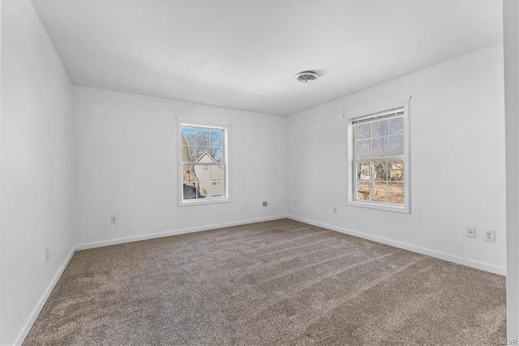 East Stroudsburg, Pennsylvania 18301, United States, 8 Bedrooms Bedrooms, ,4 BathroomsBathrooms,Residential,Active,81439