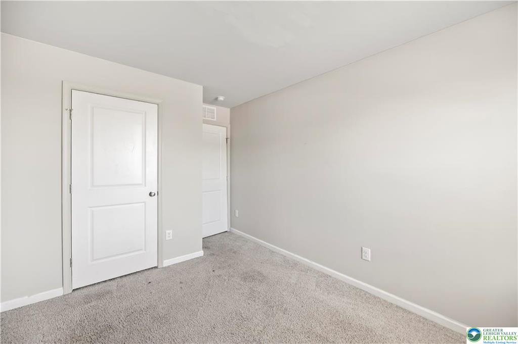 Allentown City, Pennsylvania 18103, United States, 3 Bedrooms Bedrooms, ,3 BathroomsBathrooms,Residential,Active,135128