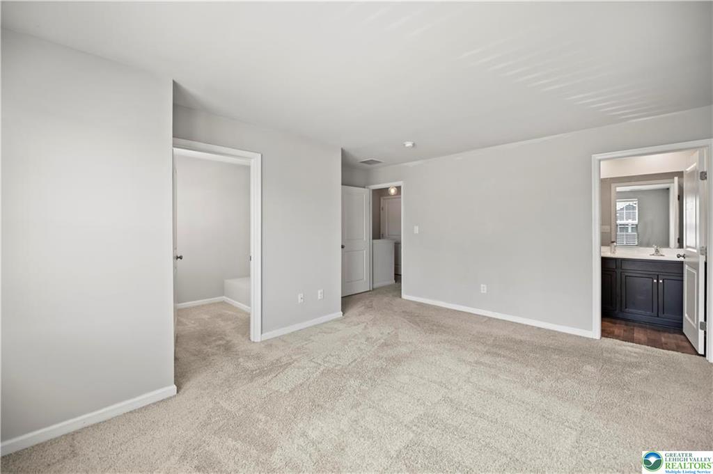 Allentown City, Pennsylvania 18103, United States, 3 Bedrooms Bedrooms, ,3 BathroomsBathrooms,Residential,Active,135128