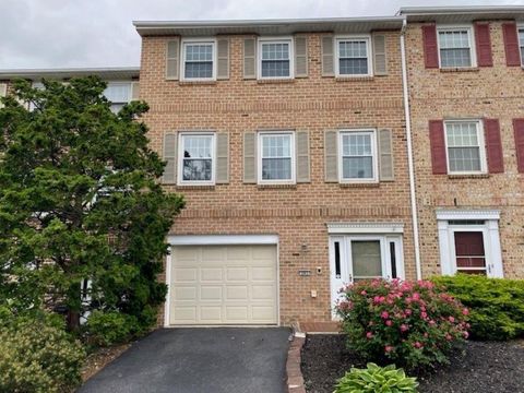 985 Barnside Court, Lower Macungie Twp, PA 18103 - #: 737256
