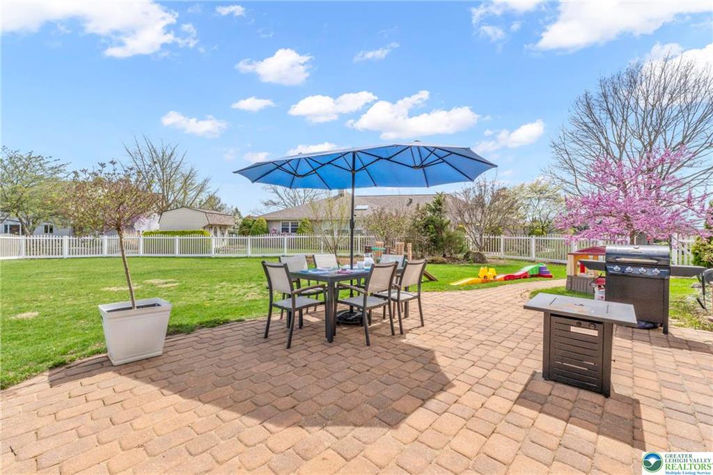 Upper Milford Twp, Pennsylvania 18049, United States, 4 Bedrooms Bedrooms, ,4 BathroomsBathrooms,Residential,Pending,115823