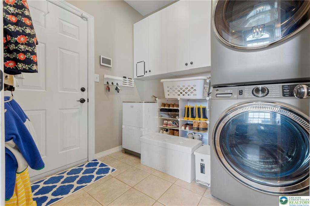 Upper Milford Twp, Pennsylvania 18049, United States, 4 Bedrooms Bedrooms, ,4 BathroomsBathrooms,Residential,Pending,115823