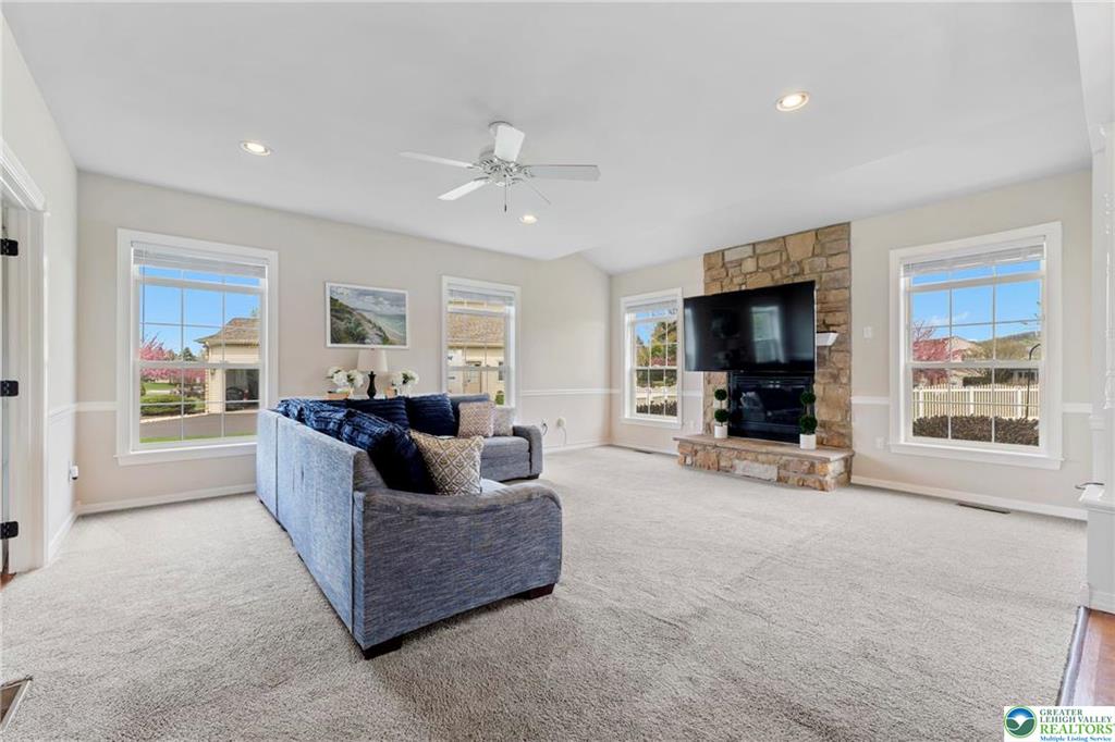 Upper Milford Twp, Pennsylvania 18049, United States, 4 Bedrooms Bedrooms, ,4 BathroomsBathrooms,Residential,Pending,115823