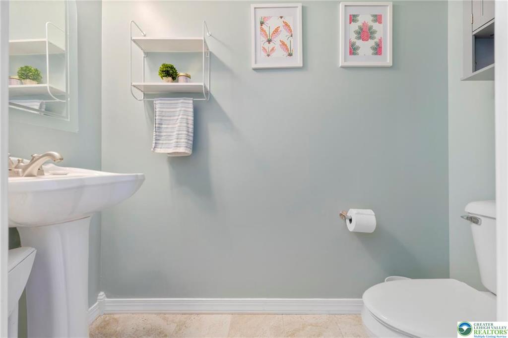 Upper Milford Twp, Pennsylvania 18049, United States, 4 Bedrooms Bedrooms, ,4 BathroomsBathrooms,Residential,Pending,115823