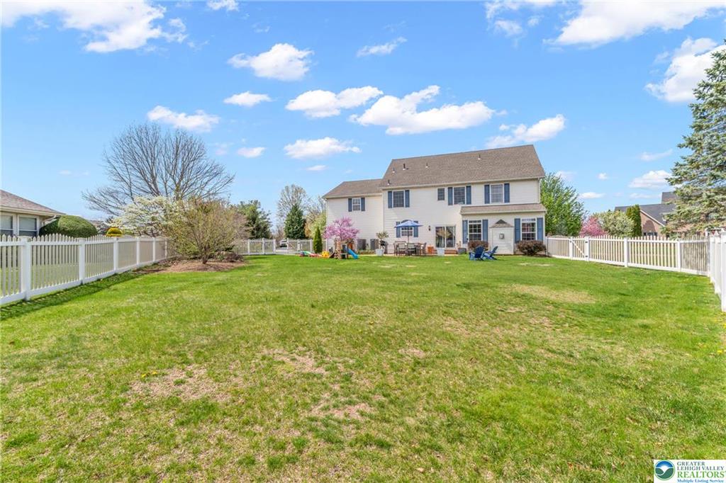 Upper Milford Twp, Pennsylvania 18049, United States, 4 Bedrooms Bedrooms, ,4 BathroomsBathrooms,Residential,Pending,115823