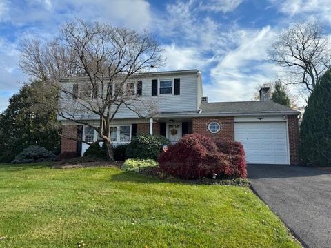 5010 Cypress Street, Lower Macungie Twp, PA 18106 - #: 726805