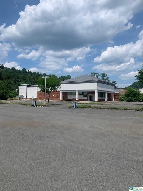 Photo of 1099 E Broad Street, Tamaqua Borough, PA 18252 (MLS # 756655) Photo of 1099 E Broad Street, Tamaqua Borough, PA 18252 (MLS # 756655)