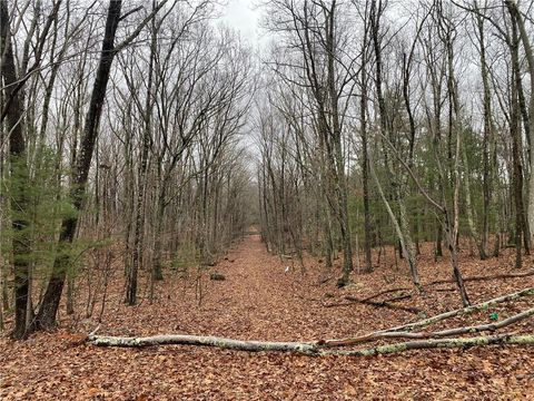 Photo of 15 Mimosa Rd, East Stroudsburg, PA 18302 (MLS # 750415) Photo of 15 Mimosa Rd, East Stroudsburg, PA 18302 (MLS # 750415)