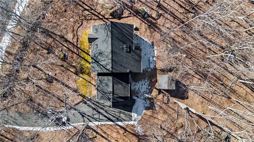 Wayne County, Pennsylvania 18428, United States, 4 Bedrooms Bedrooms, ,3 BathroomsBathrooms,Residential,Active,83485