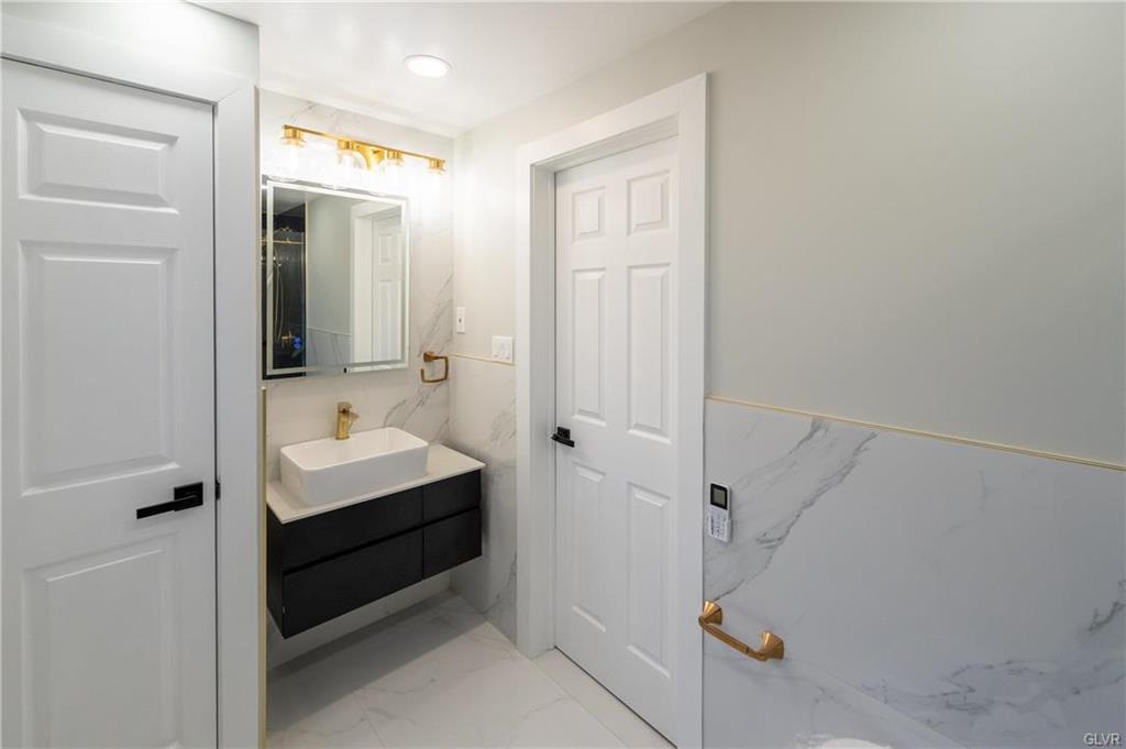 Lower Macungie Twp, Pennsylvania 18011, United States, ,Residential,Active,97755