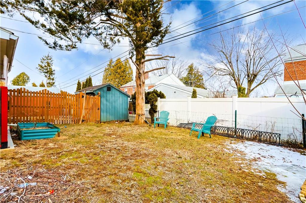 Allentown City, Pennsylvania 18103, United States, 3 Bedrooms Bedrooms, ,2 BathroomsBathrooms,Residential,Pending,76798