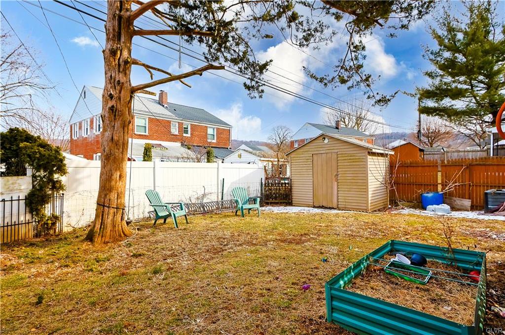 Allentown City, Pennsylvania 18103, United States, 3 Bedrooms Bedrooms, ,2 BathroomsBathrooms,Residential,Pending,76798