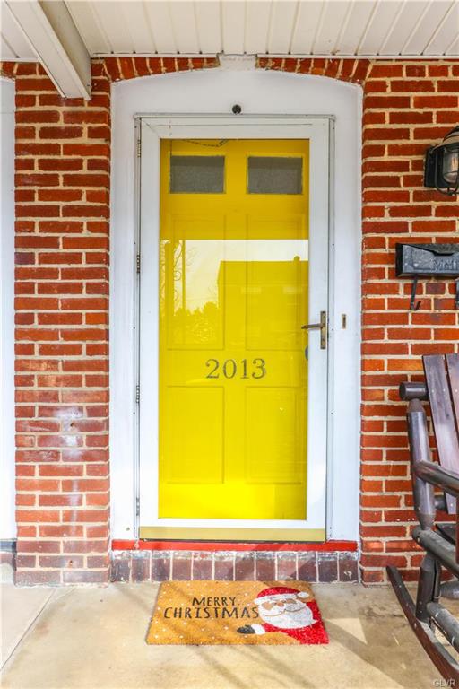 Allentown City, Pennsylvania 18103, United States, 3 Bedrooms Bedrooms, ,2 BathroomsBathrooms,Residential,Pending,76798