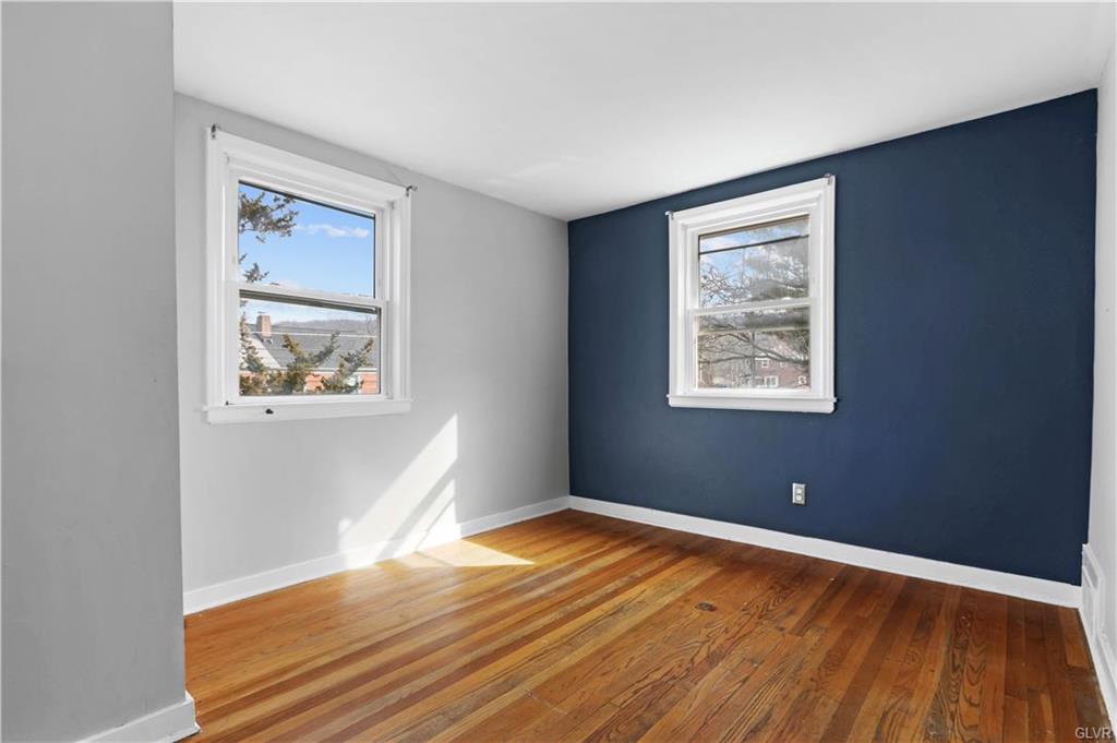 Allentown City, Pennsylvania 18103, United States, 3 Bedrooms Bedrooms, ,2 BathroomsBathrooms,Residential,Pending,76798