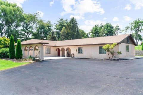 3088 Seisholtzville Road, Hereford Township, PA 18062 - #: 733965