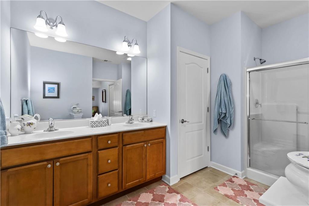 Whitehall Twp, Pennsylvania 18052, United States, 2 Bedrooms Bedrooms, ,2 BathroomsBathrooms,Residential,Pending,29693