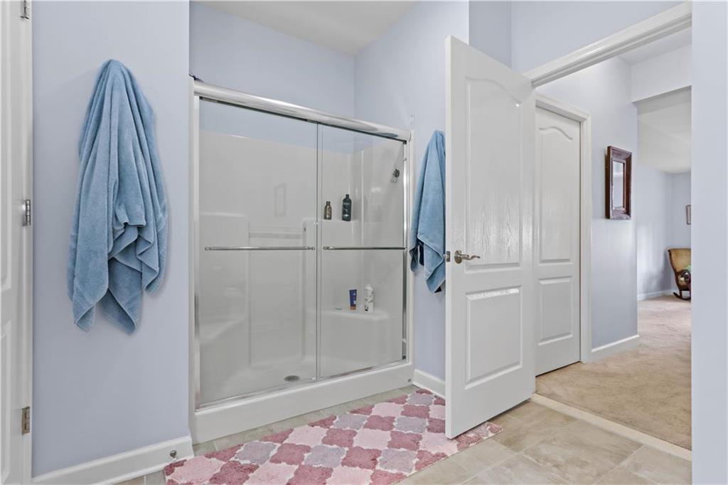 Whitehall Twp, Pennsylvania 18052, United States, 2 Bedrooms Bedrooms, ,2 BathroomsBathrooms,Residential,Pending,29693