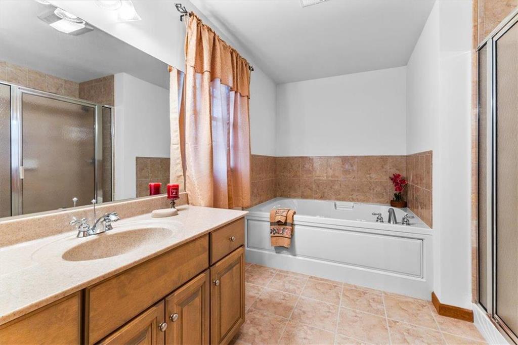 Pike County, Pennsylvania 18324, United States, 4 Bedrooms Bedrooms, ,4 BathroomsBathrooms,Residential,Pending,27973