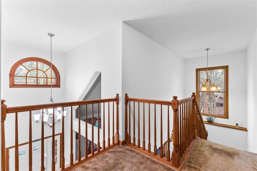 Pike County, Pennsylvania 18324, United States, 4 Bedrooms Bedrooms, ,4 BathroomsBathrooms,Residential,Pending,27973